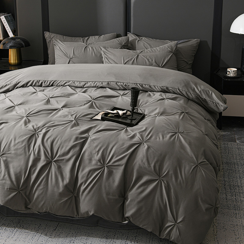 Vienspalvis, susuktas, trijų dalių, namų stiliaus patalynės komplektas viengulei arba dvigulei lovai, keturių dalių, šlifuotas, rankų darbo, su paulovnijos gėlių raštu, japoniško stiliaus, miegui nuogam.