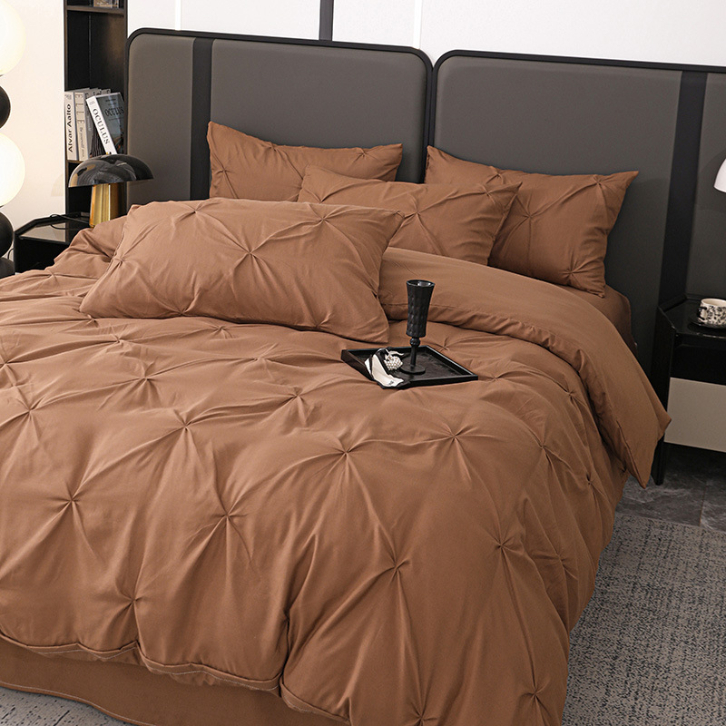 Vienspalvis, susuktas, trijų dalių, namų stiliaus patalynės komplektas viengulei arba dvigulei lovai, keturių dalių, šlifuotas, rankų darbo, su paulovnijos gėlių raštu, japoniško stiliaus, miegui nuogam.