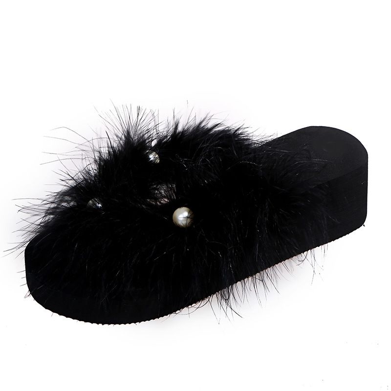 Suvine uus stiil platvormtallaga päris karusnahast sulgedest sussid Korea stiilis paksu tallaga lamedad plätud kiilukontsaga naiste sandaalid hulgimüük