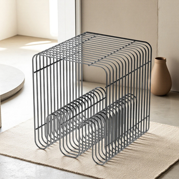 Sepistatud rauast väikese kohvilaua, loomingulise ajalehe- ja ajakirjariiuli, raamaturiiuli, öökapi, elutoa diivanilaua samal päeval kohaletoimetamine