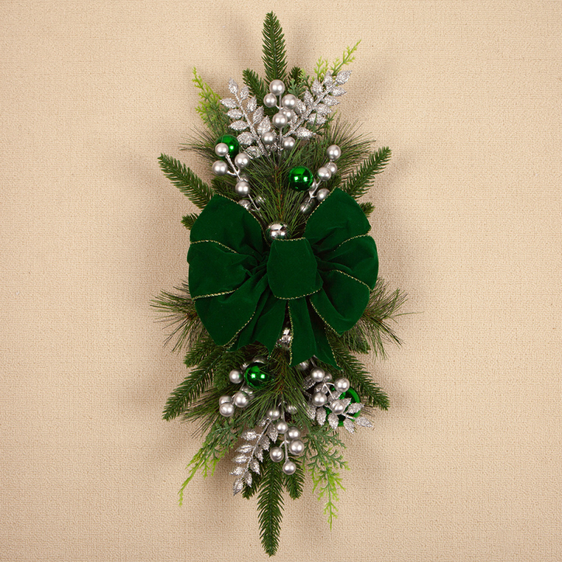 Ziemassvētku kāpņu dekorēšana Kāpņu apģērbu piekarināšana Ziemassvētki Ziemeļvalstu mājas ainavu izkārtojums Ziemassvētki Amazon jaunie produkti