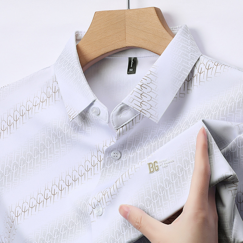 2025 Nyári Új, Luxus Férfi Jégselyem Rövid Ujjú Ing Üzleti Alkalmi Csíkos, Minden Mérkőzésre Alkalmas Középkorú Hajtókendős Ing