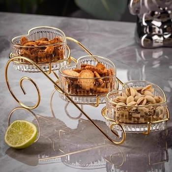 Vaisių lėkštė Daugiasluoksnė svetainės kavos staliukas Buitinė saldainių lėkštė Priėmimo lėkštė Užkandžių lėkštė Popietės arbata Užkandžiai Lengvi prabangūs papuošalai