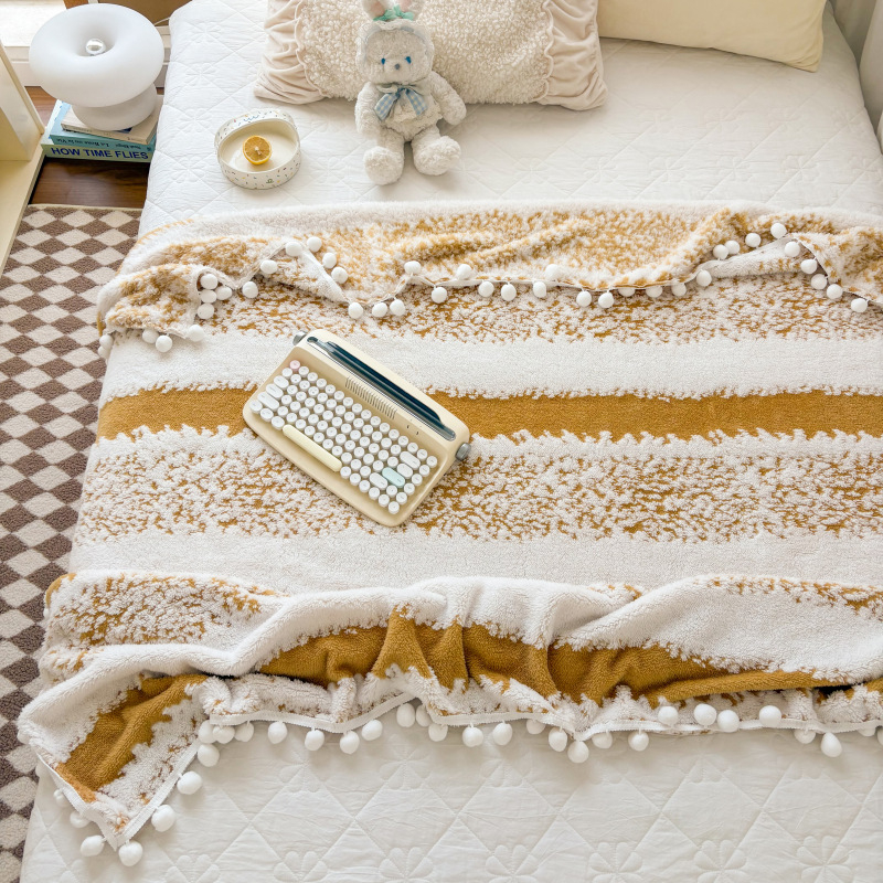 Maža, šviežia katijoninė žakardo antklodė, rutulinė antklodė, skalbinių antklodė, skalbimo mašina, sofos antklodė, rankšluosčių antklodė