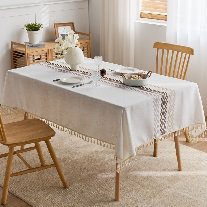 Tikitud puuvillane pidalitõugu laudlina prantsuse stiilis kangast söögilaudlina kunstiline värske tutiga kohvilaualina