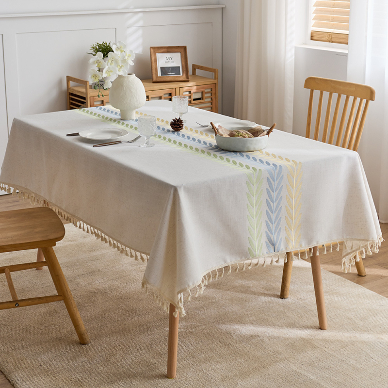 Tikitud puuvillane pidalitõugu laudlina prantsuse stiilis kangast söögilaudlina kunstiline värske tutiga kohvilaualina