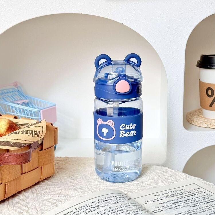 Uus koomiksiga veepudeli karukujuline tilgakindel põletusvastane imemistoruga tass algkooliõpilase veepudeli suvekruus