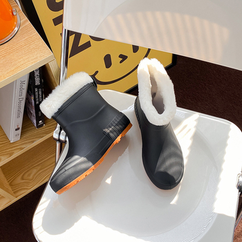 Korėjietiško stiliaus vienspalviai šilti universalūs lietaus batai moteriški vidutinio ilgio batai atsparūs dilimui lietaus batai vandeniui neslystantys maisto pirkimo virtuvės viršutiniai drabužiai