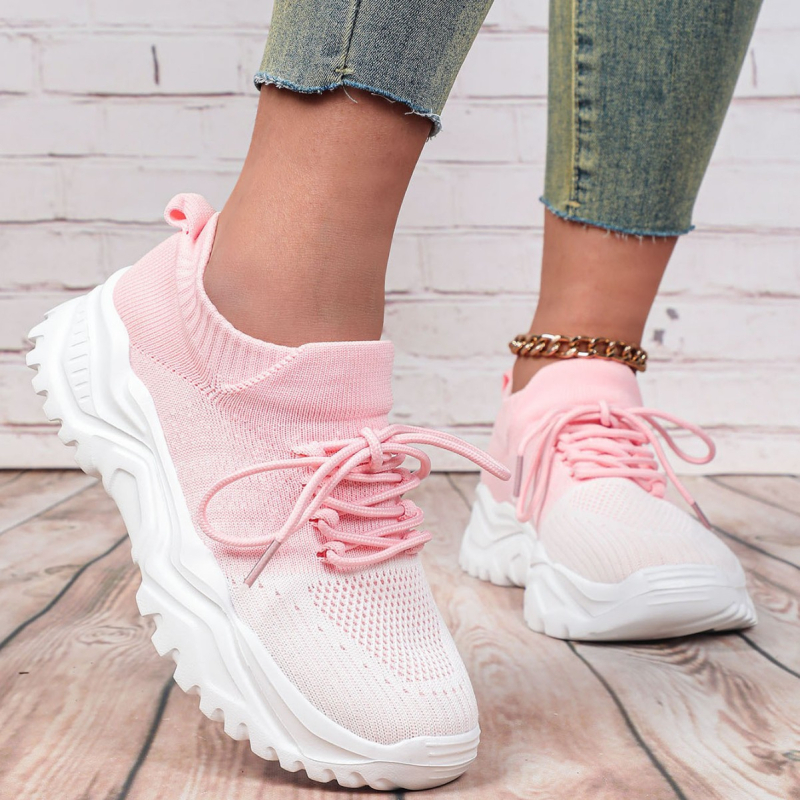 Határokon átnyúló exkluzív AliExpress Amazon plus size sport női cipők lélegző repülő szövésű zokni cipők bebújós lusta cipők