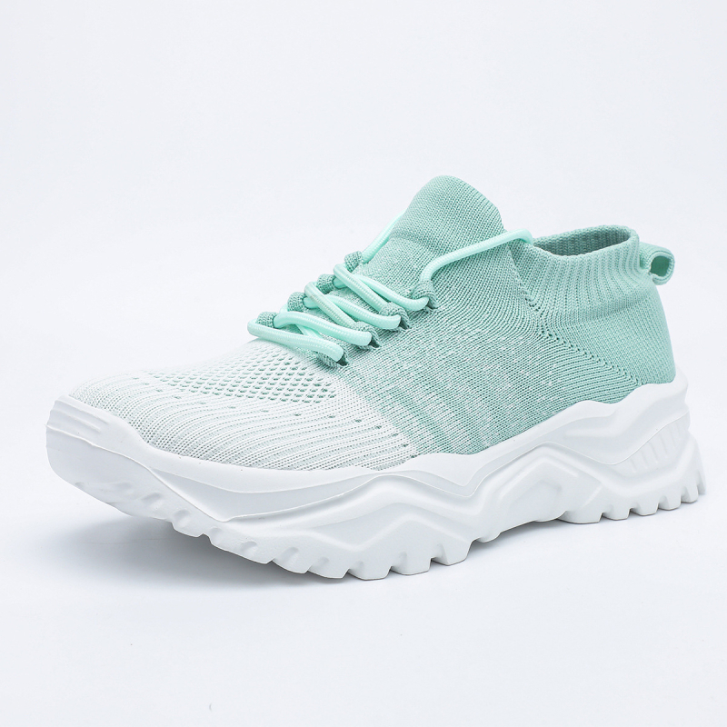 Határokon átnyúló exkluzív AliExpress Amazon plus size sport női cipők lélegző repülő szövésű zokni cipők bebújós lusta cipők