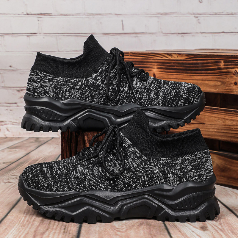 Határokon átnyúló exkluzív AliExpress Amazon plus size sport női cipők lélegző repülő szövésű zokni cipők bebújós lusta cipők