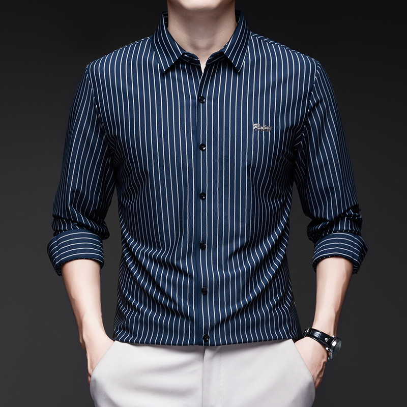 Tavaszi és őszi új, hosszú ujjú, varratmentes férfi ingek fiataloknak és középkorúaknak, divatos, lezser, függőleges csíkos férfi ingek