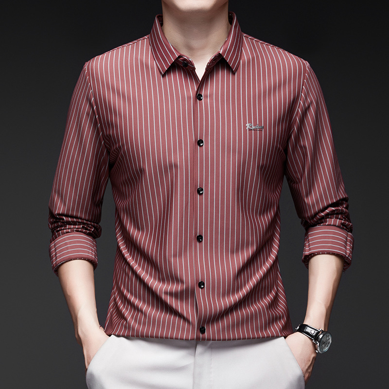 Tavaszi és őszi új, hosszú ujjú, varratmentes férfi ingek fiataloknak és középkorúaknak, divatos, lezser, függőleges csíkos férfi ingek