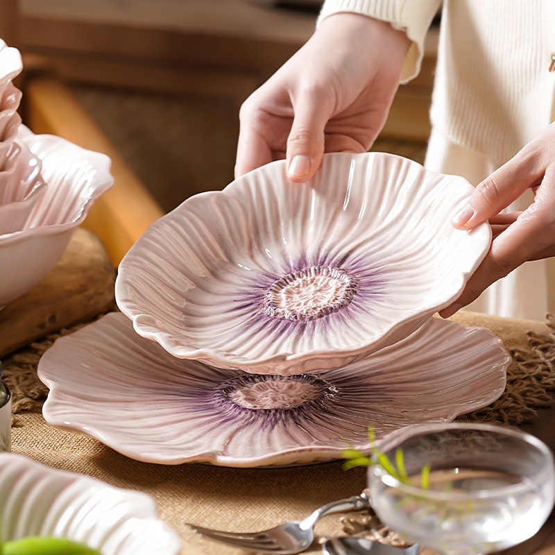 Kroonlehtede keraamiline riisikauss glasuuri all värvilised lauanõud, mis sobivad majapidamisse 2025. aasta uue stiiliga, eriti ilus jogurtikauss