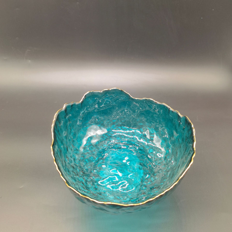 Haamriga töödeldud ebakorrapärane kuldse äärega klaasist salatikauss koduseks kasutamiseks, läbipaistev majapidamiskauss, luksusliku ilmega puuviljakauss