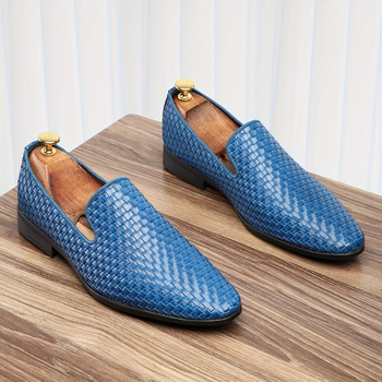 2025. aasta piiriülesed uued Euroopa ja Ameerika meeste mustad kuldsed libisemiskindlad mokassiinid piiriülese otsetarnega