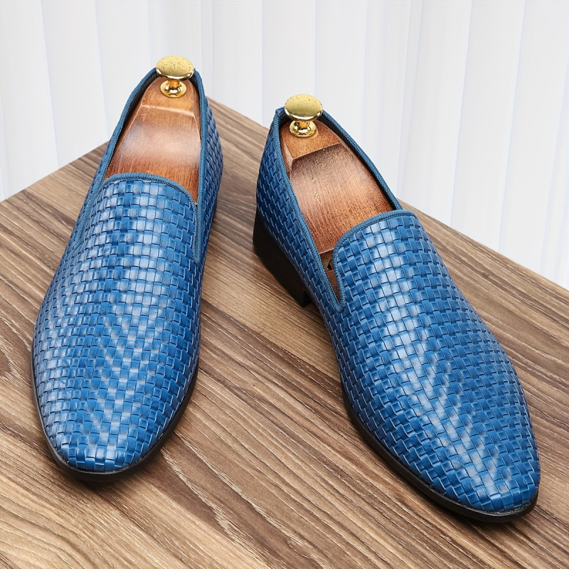 2025. aasta piiriülesed uued Euroopa ja Ameerika meeste mustad kuldsed libisemiskindlad mokassiinid piiriülese otsetarnega