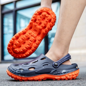 2025-ben megjelent, határokon átnyúló, új európai és amerikai kétszínű férfi klumpa