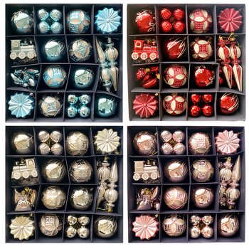 Kalėdinė dekoracija, 60 gabalėlių, padengtų plastikiniu rutuliniu traukiniu, snaigės formos ledo kūgio formos dovanų maišeliu, dažytas kalėdinis rutulinis pakabukas