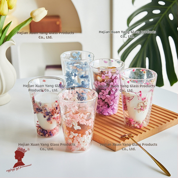 Γυαλί διπλής στρώσης από πραγματικό λουλούδι Χονδρική πώληση στο διαδίκτυο Διασημότητα κορίτσι οικιακό ποτήρι χυμού Υψηλής θερμομόνωσης από βοριοπυριτικό γυαλί διπλής στρώσης από πραγματικό λουλούδι