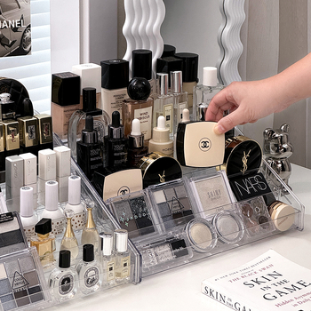 Astmeline lauvärvi taldriku hoiuriiul lauale, läbipaistev kihiline kosmeetika hoiukarp, tualettlaud, küünelakk, parfüümiriiul