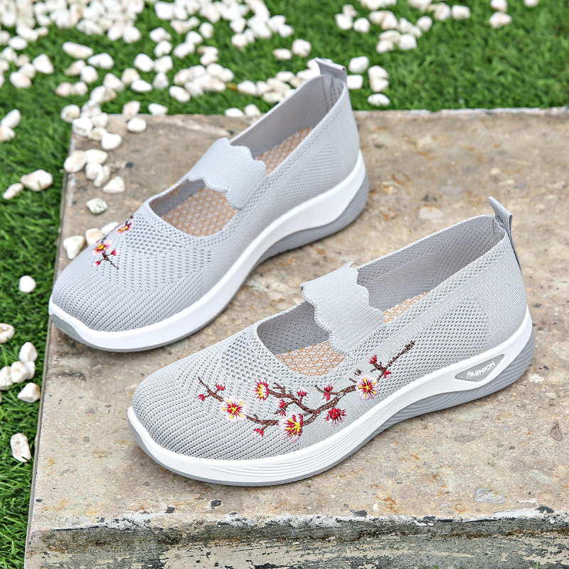 Pantofi sport Plus Size pentru femei, pantofi din pânză de primăvară din Beijing, talpă moale, confortabili, pentru mame de vârstă mijlocie și în vârstă, autocolant pentru generația Temu