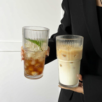 Ins Style Υψηλής εμφάνισης κρύο ποτήρι καφέ με καπάκι από άχυρο, κάθετες ρίγες, ποτήρι νερού μεγάλης χωρητικότητας