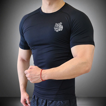 Vasaros nauji fitneso drabužiai vyrams, greitai džiūstančios elastinės tamprės, sportinės trumparankovės palaidinės, treniruočių marškinėliai, lyginimo tendencija