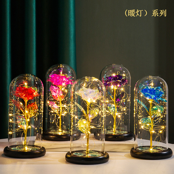 Kuldse fooliumiga säilitatud lilleklaasist kaanega roos LED-lambiga, jõulu- ja sõbrapäevakingitus piiriülese e-kaubanduse pakkumiseks