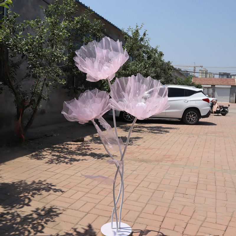 Ablakvédő mákvirág nagy virág kültéri esküvői dekoráció forgatási kellékek csúcskategóriás jelenet dekoratív virágöltöny