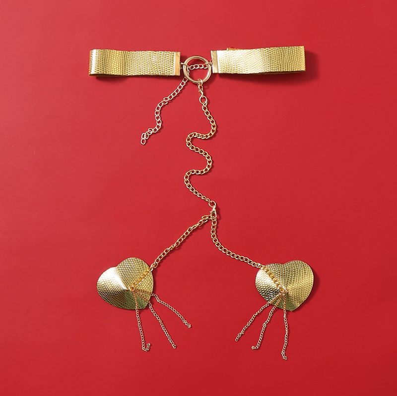 Naistele mõeldud üle piiri bikiinide rinnakett, nahast rinnakleebised, aluspesu kandmist pole vaja, seksikad südamekujulised nibukatted, push-up ja lift