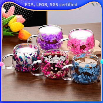 Határokon átnyúló univerzális internetes híresség valódi virág kétrétegű üveg magas színű értékű kísérő ajándék kávéscsésze boroszilikát egyszerű csésze