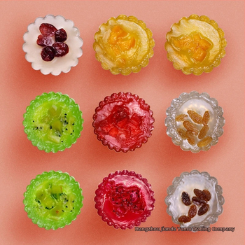 Ühekordselt kasutatav krüsanteemikoogi vorm, ümmargune plekkfooliumist tass, munakoogipuding, hobuserauakujuline koogisupi täidisekott, plekk-paberikauss