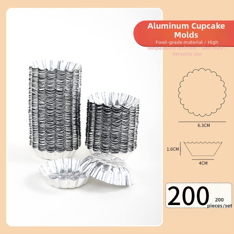 Ühekordselt kasutatav krüsanteemikoogi vorm, ümmargune plekkfooliumist tass, munakoogipuding, hobuserauakujuline koogisupi täidisekott, plekk-paberikauss