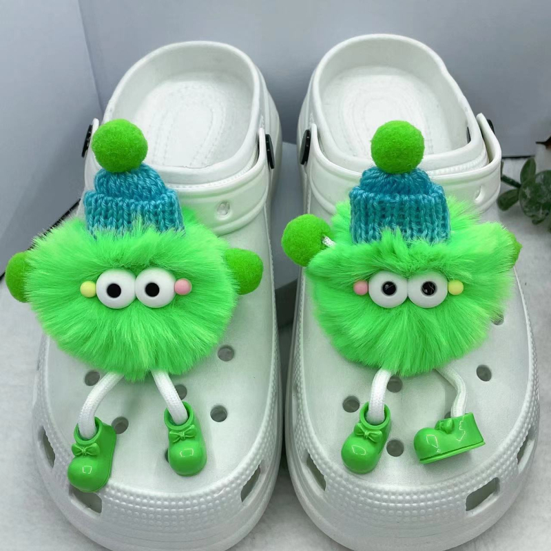 INS nauji pliušiniai kailio kamuoliukai sportbačiai dekoratyvinė sagties skylė batai sagtis animacinis pliušiniai aksesuarai papuošalai aksesuarai didmeninė prekyba