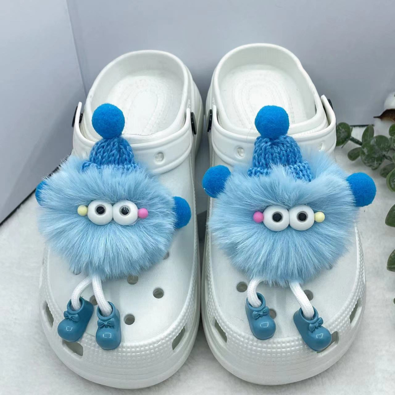 INS nauji pliušiniai kailio kamuoliukai sportbačiai dekoratyvinė sagties skylė batai sagtis animacinis pliušiniai aksesuarai papuošalai aksesuarai didmeninė prekyba