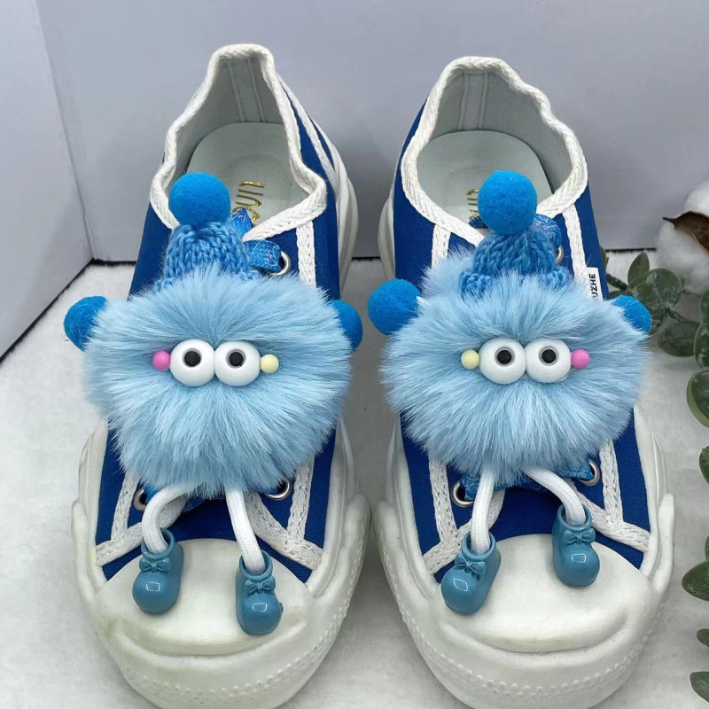 INS nauji pliušiniai kailio kamuoliukai sportbačiai dekoratyvinė sagties skylė batai sagtis animacinis pliušiniai aksesuarai papuošalai aksesuarai didmeninė prekyba