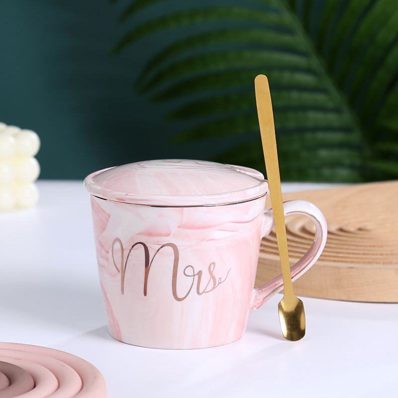 Asmeninis puodelis, keraminis puodelis su dangteliu, šaukšteliu, maža dovana, poros geriamasis puodelis namams, kavos puodelis, vyriškas ir moteriškas arbatos puodelis