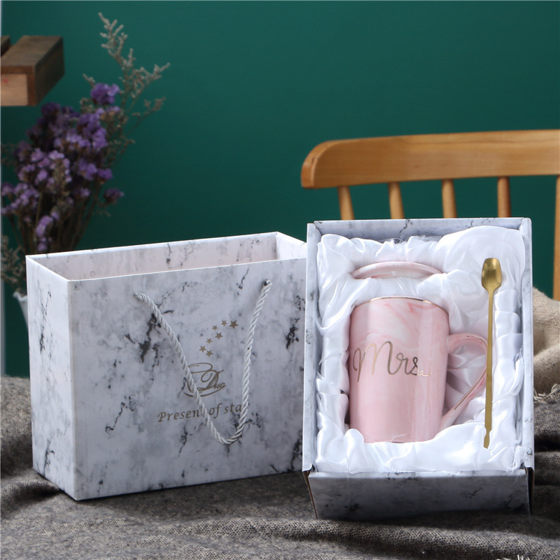 Asmeninis puodelis, keraminis puodelis su dangteliu, šaukšteliu, maža dovana, poros geriamasis puodelis namams, kavos puodelis, vyriškas ir moteriškas arbatos puodelis