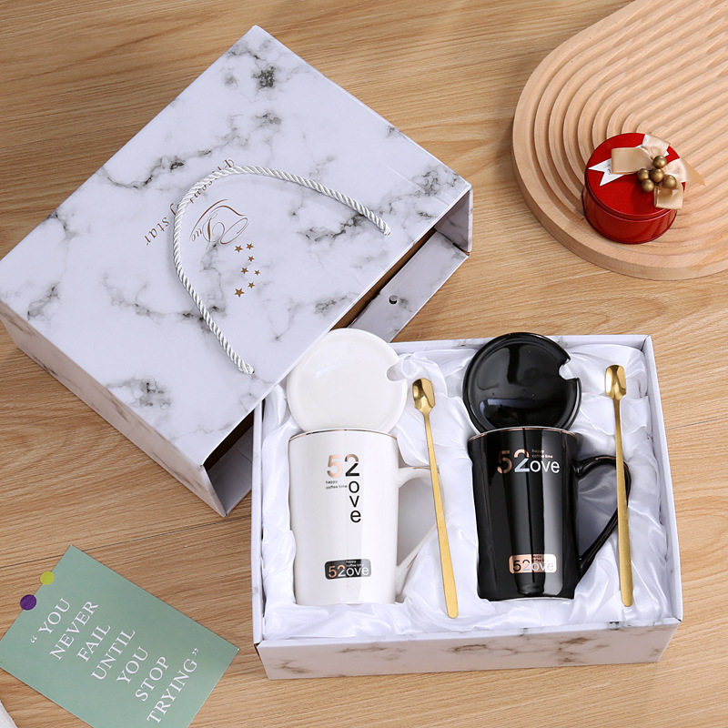 Asmeninis puodelis, keraminis puodelis su dangteliu, šaukšteliu, maža dovana, poros geriamasis puodelis namams, kavos puodelis, vyriškas ir moteriškas arbatos puodelis