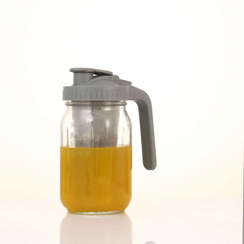 „Crossborder“ 64 uncijų talpos permatomas stiklinis šalto vandens ąsotis su rankena, nerūdijančio plieno arbatos sietelis su svarstyklėmis, šaldytuvo arbatos sietelio modelis