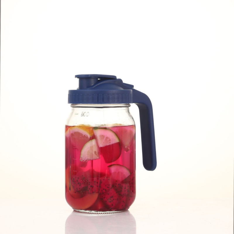 „Crossborder“ 64 uncijų talpos permatomas stiklinis šalto vandens ąsotis su rankena, nerūdijančio plieno arbatos sietelis su svarstyklėmis, šaldytuvo arbatos sietelio modelis