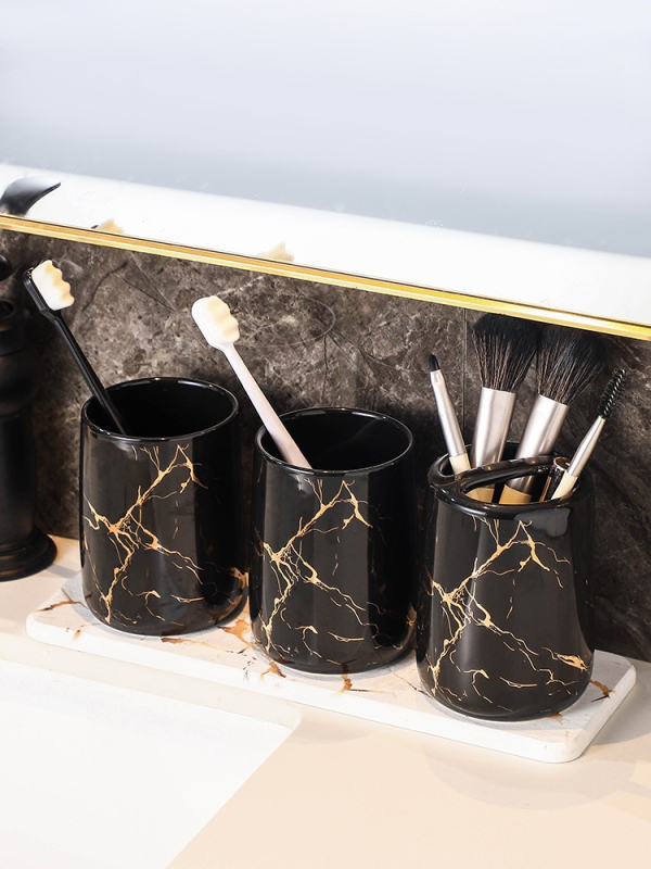 Euroopa stiilis moodne tekiga hoiustatav hambaharjahoidja majapidamise vannitoas marmormustriga keraamiline kosmeetiline paarile mõeldud hambaharja tass