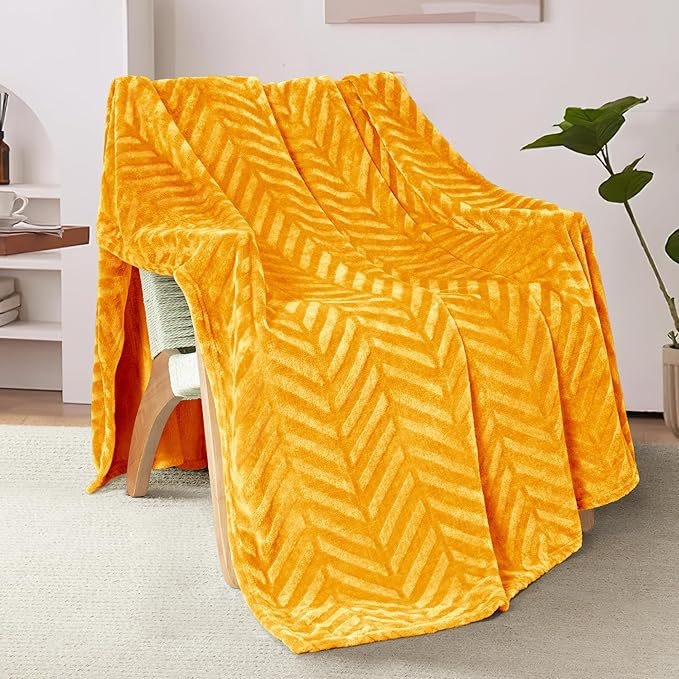 Sustorinta šilta dryžuota skintų gėlių flanelinė antklodė visiems metų laikams universali antklodė miegamajam, sofai, biurui, snukučio formos antklodė