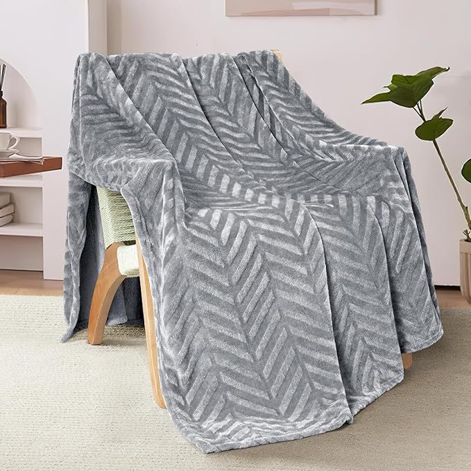 Sustorinta šilta dryžuota skintų gėlių flanelinė antklodė visiems metų laikams universali antklodė miegamajam, sofai, biurui, snukučio formos antklodė