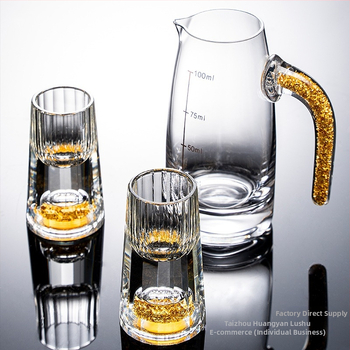 Nagykereskedelmi aranyfóliás fehérboros pohár kristálypohár háztartási kis méretű, egyrészes, golyó alakú pohár kínai stílusú Yipin Jiangshan Jinshan borospohár