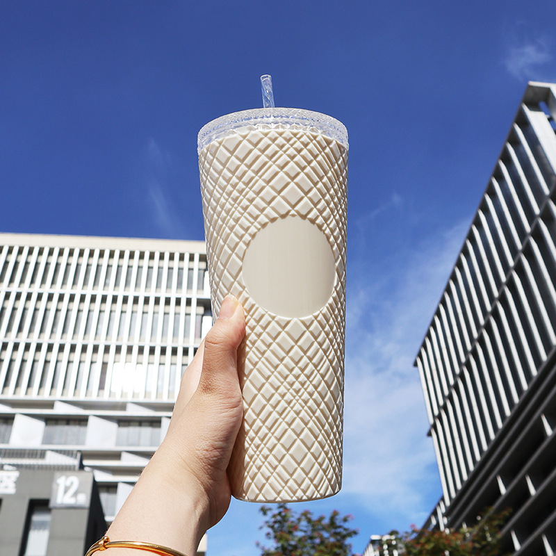 Naujas, karštai parduodamas, madingas, rotango šiaudinis puodelis, 710 ml, didelės talpos, daugiaspalvis, vidaus geriamasis puodelis, pasirenkamas tiesioginiam tiekimui iš gamyklos.