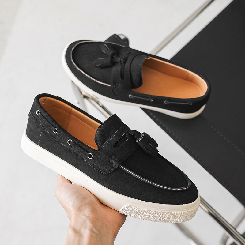 Férfi mokaszinok, bebújós cipők 2025 nyarára, divatos új alkalmi cipők tinédzsereknek