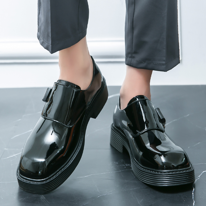 Pantofi sport bărbați, toamna, lucioși, mici, din piele, 2025, respirabili, stil britanic, cu talpă groasă, la modă, din piele, cu un picior