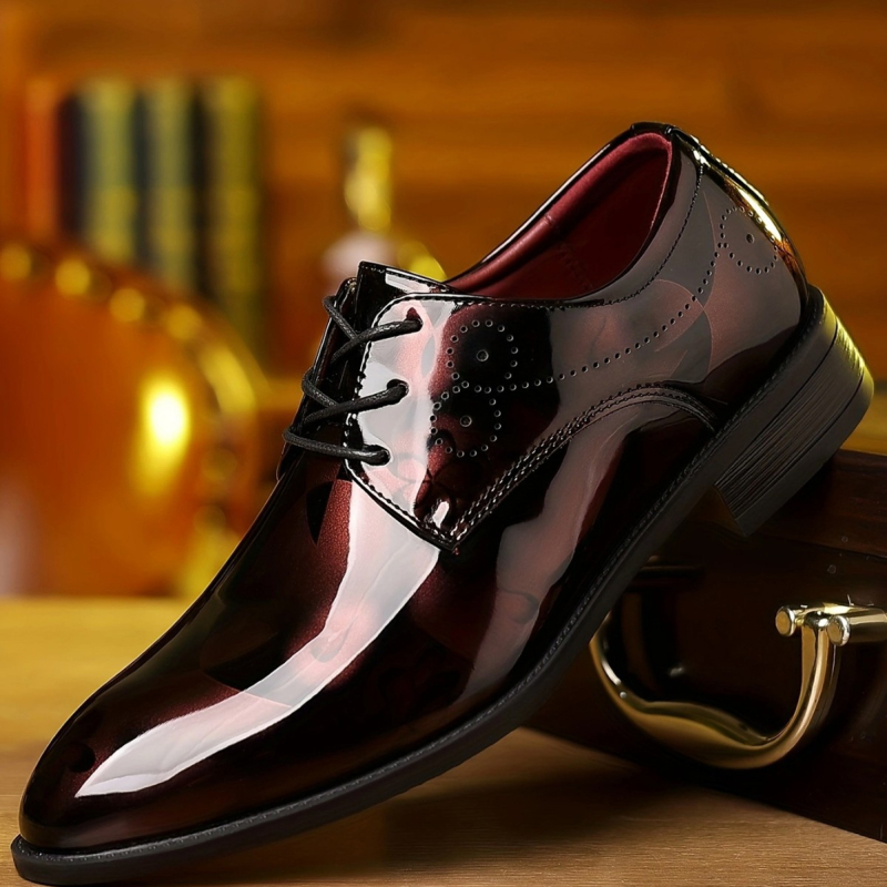 Férfi hegyes szárú üzleti alkalmi cipők Divatos és divatos hétköznapi bőrcipők Új érkezés Fényes felületű, kopásálló, minden mérkőzéshez illeszkedő, alacsony szárú férfi cipők